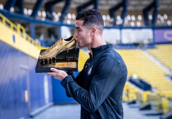 ronaldo-dat-chiec-giay-vang-chau-au-hanh-trinh-vi-dai-cua-huyen-thoai-8